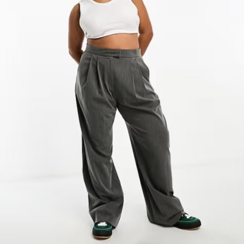 Wide Leg Pleated Striped Pants